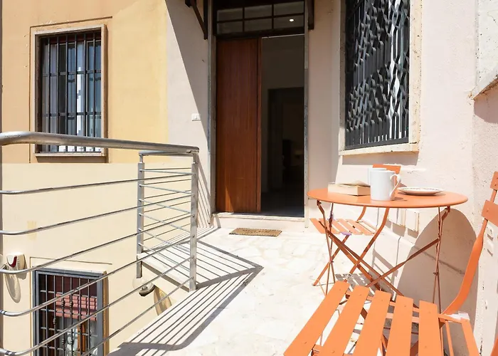 Vatican Secret Apartment Rom